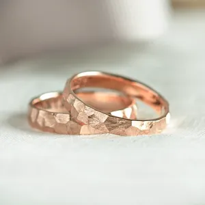 Textured gold wedding rings MUZI Thumbnail