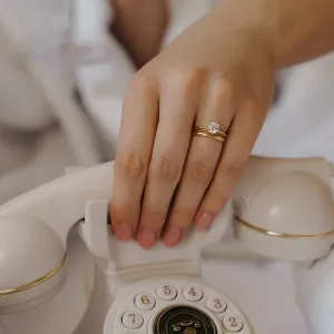 Gold wedding rings with bow tie shape LALI Thumbnail