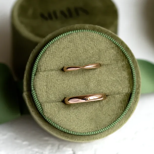 Gold wedding rings with bow tie shape LALI Image