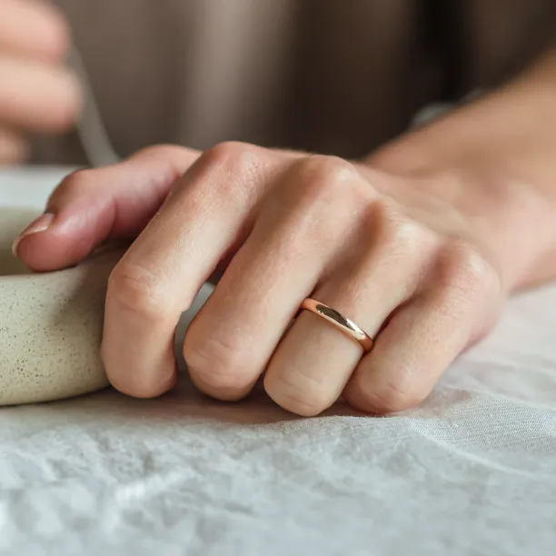 D-SHAPE wedding red gold rings ALASKA Image