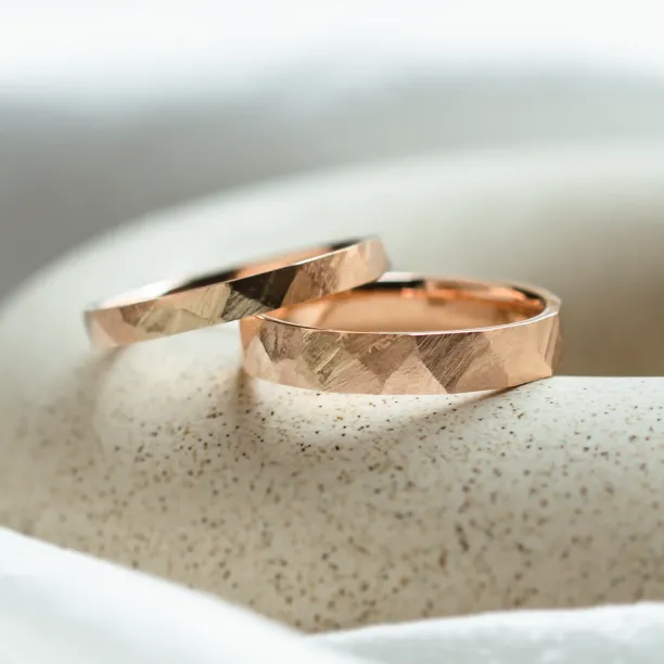 Gold hammered wedding rings BOMM Image