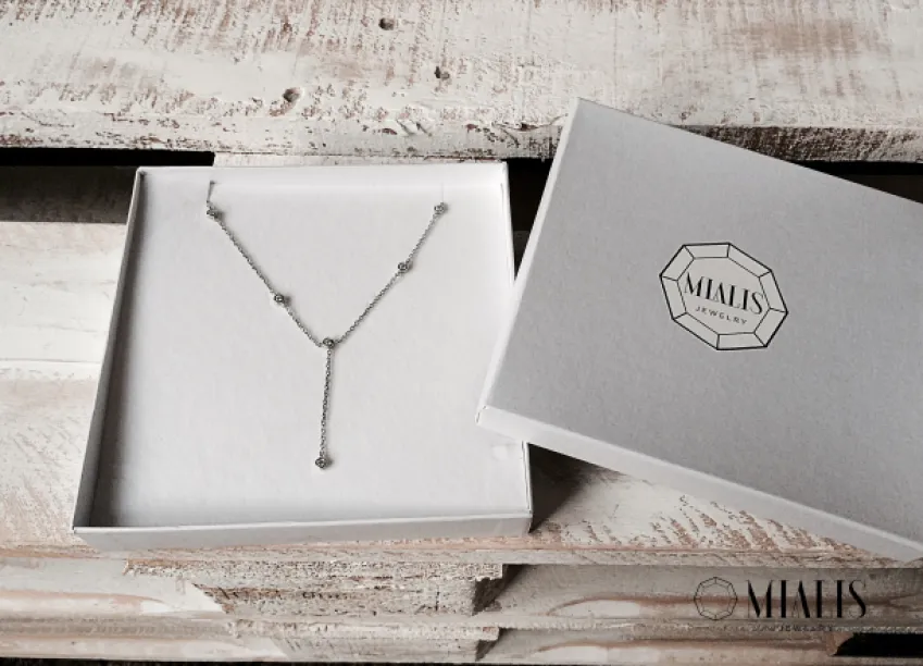 Gold necklace with diamonds ARSA Image