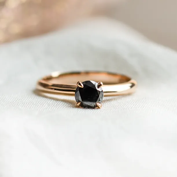 Engagement ring with black diamond FLORA Image