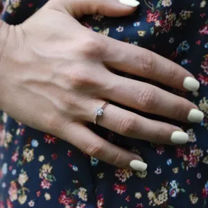 Engagement ring with diamond 0.4ct FLORA Thumbnail