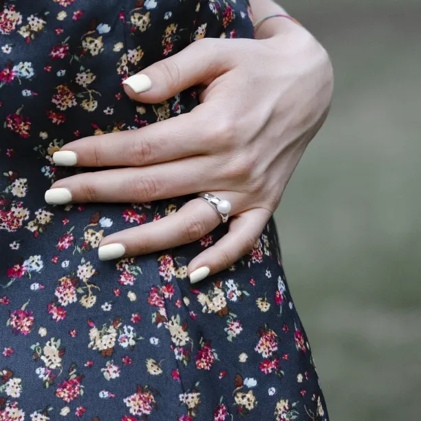 Pearl ring with diamonds DOKKA Image