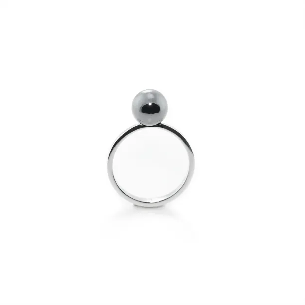 Minimalist ring with hematite RENA Image
