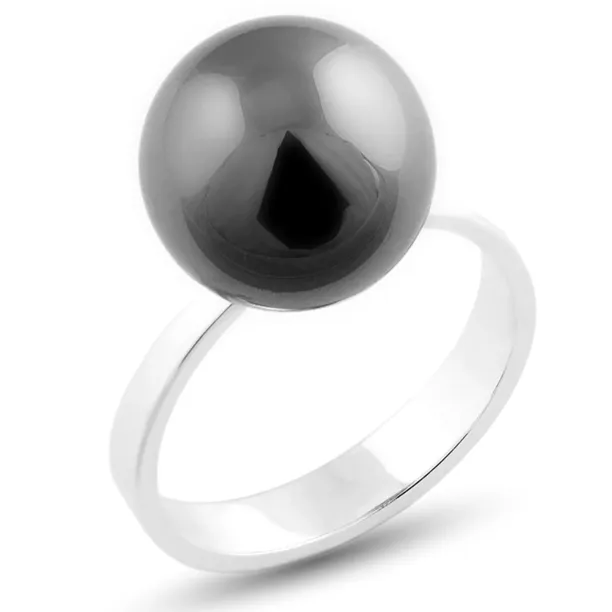 Minimalist ring with hematite RENA Image