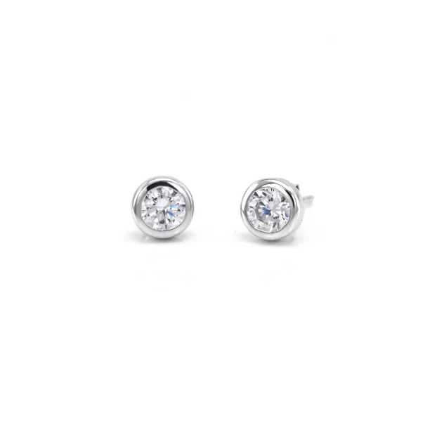 Simple Sterling Silver earring with Zircon KLOFTA Image