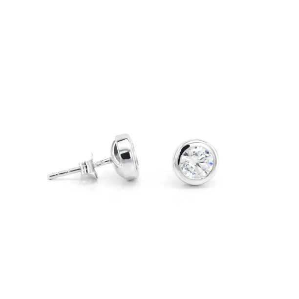 Simple Sterling Silver earring with Zircon KLOFTA Image