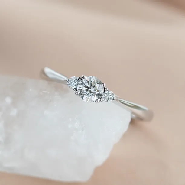 Lab grown diamond engagement ring DOROTHEA Image