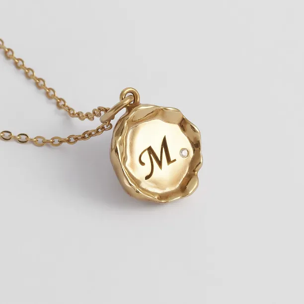 Personalised diamond necklace COLETTE Image