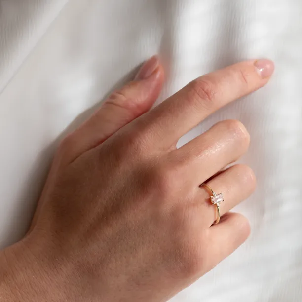 Romantic lab grown diamond ring ARCTELIA Image