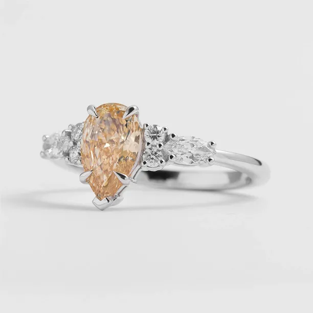 Engagement ring with lab-grown diamonds ANGIE Image
