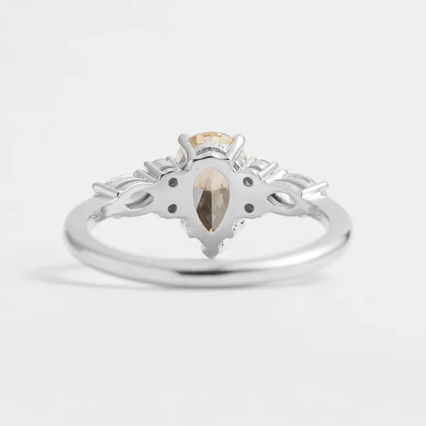 Engagement ring with lab-grown diamonds ANGIE Image