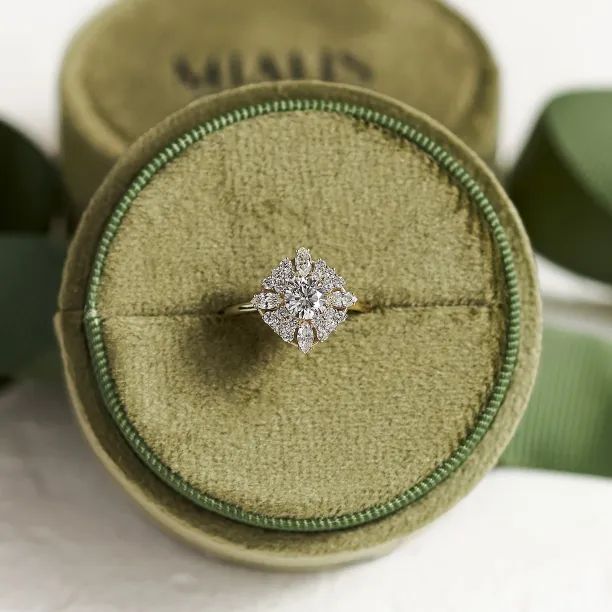 Statement ring with lab-grown diamonds STEPHANIE Image