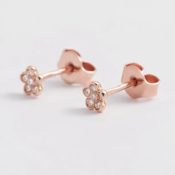 Solid gold diamond flower earrings BLOOM Image