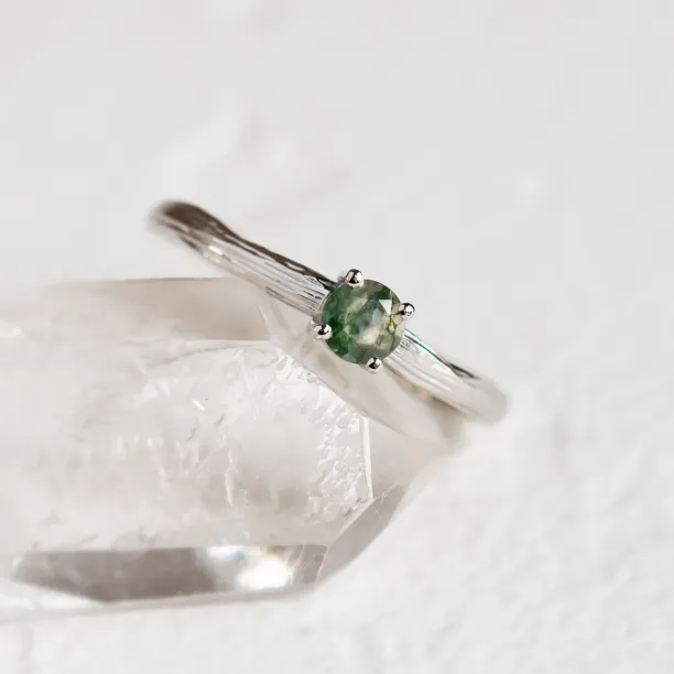 Moss agate engagement ring NATURELLA Image