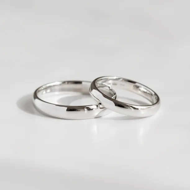 Solid wedding rings made of platinum YORK Image