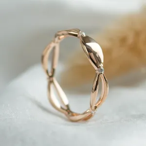 Gold diamond twisted ring ROMANCE Thumbnail