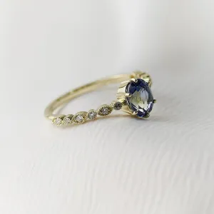 Vintage engagement ring with green sapphire and diamonds MADDIE Thumbnail