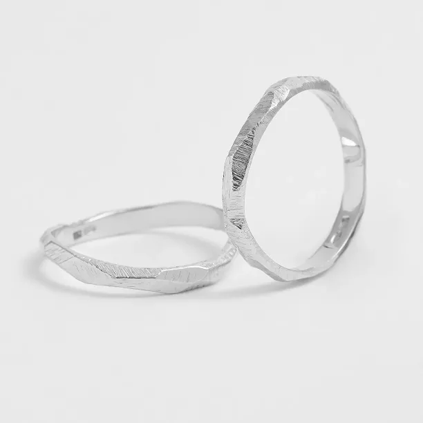 Atypical wedding rings GOLI Image