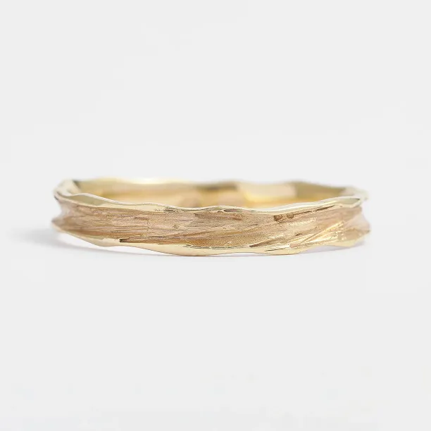 Wedding bands with natural surface NATURA Image