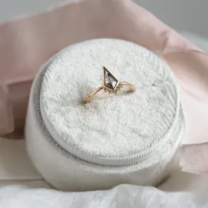 Kite salt and pepper diamond ring in cluster style AINI Thumbnail
