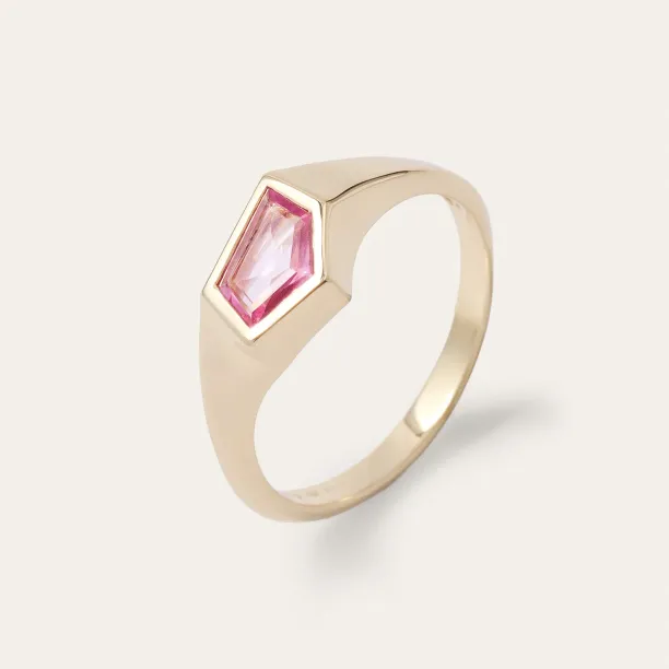 Gold atypical ring with asymmetric pink sapphire EDITH Image