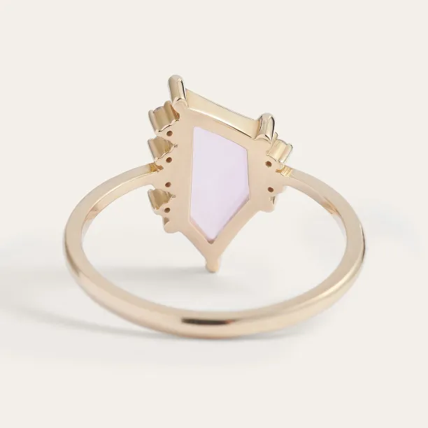 Gold ring with pink sapphire in asymmetric shape ROSALIE Image