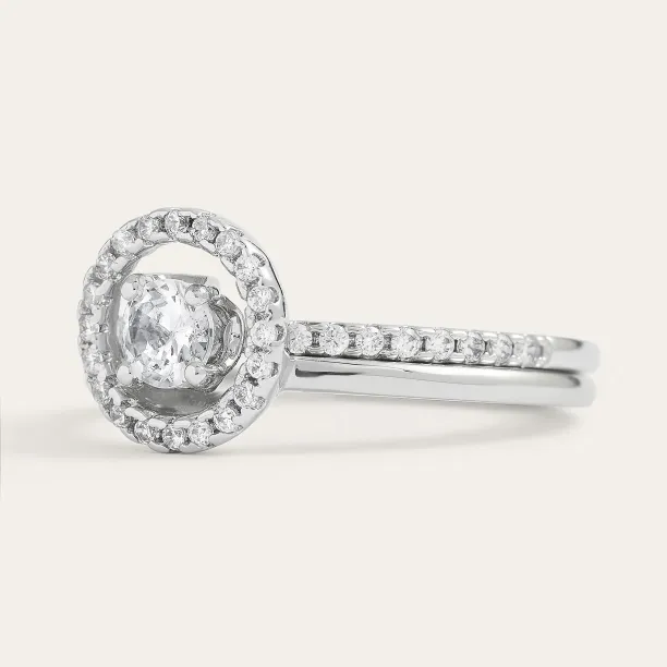 Gold diamond halo engagement set SOLEIL Image