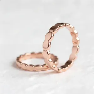Geometric wedding rings with organic structure NOMA Thumbnail