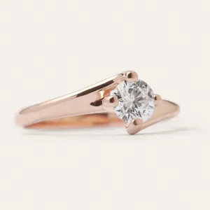 Elegant engagement ring with lab-grown diamond JURO Thumbnail