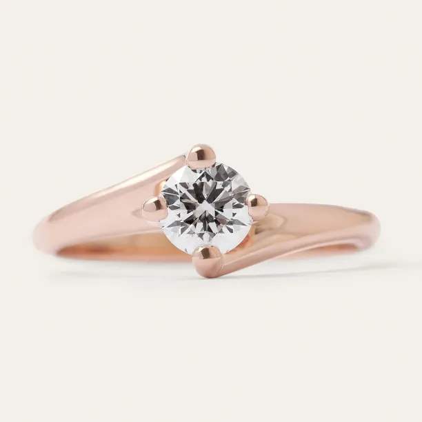 Elegant engagement ring with lab-grown diamond JURO Image