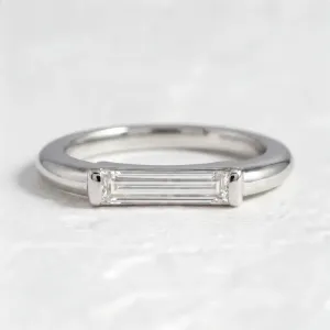 Gold ring with baguette moissanite in art deco style LIA Thumbnail