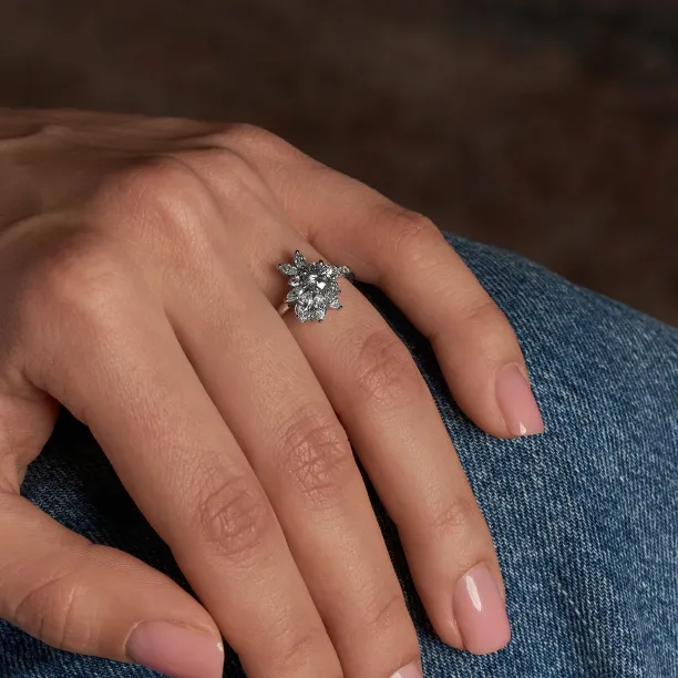 Unique lab-grown diamond ring MARISOL Image
