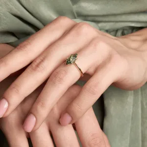 Engagement lab-grown sapphire ring CATRICE Thumbnail