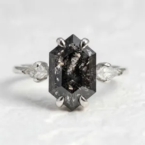 Hexagon salt´n´pepper diamond engagement ring CARLO