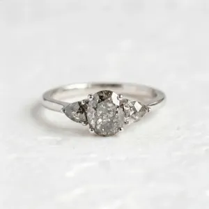 Unusual engagement ring with salt'n'pepper diamonds AURELIO Thumbnail