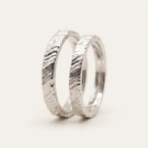 Unconventional wedding rings with texture TRACY Thumbnail